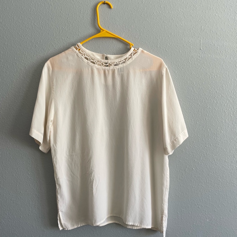 100% Silk Blouse with Relaxed Fit and Rounded Neckline